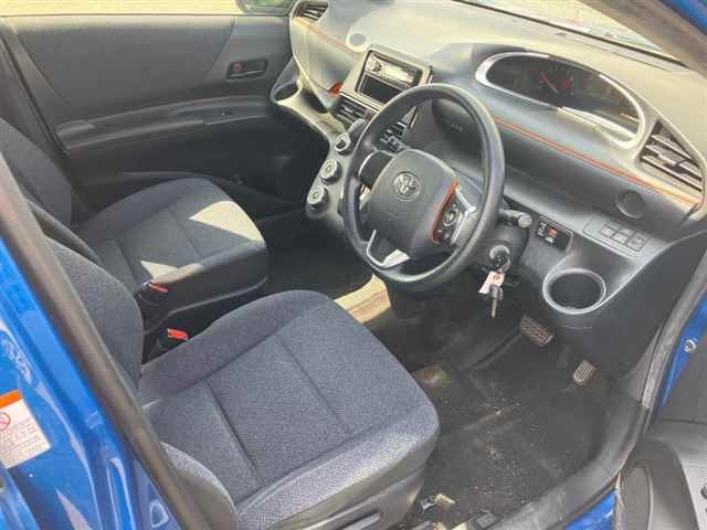 TOYOTA SIENTA 2018