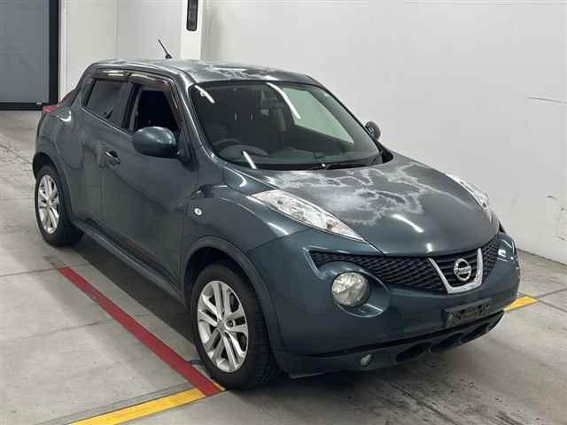 NISSAN JUKE 2011