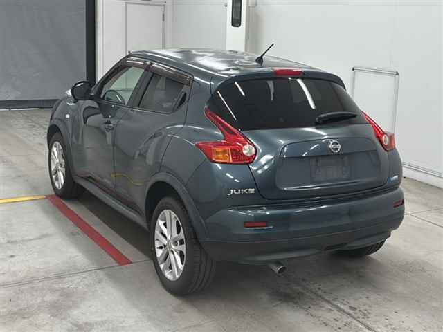 NISSAN JUKE 2011
