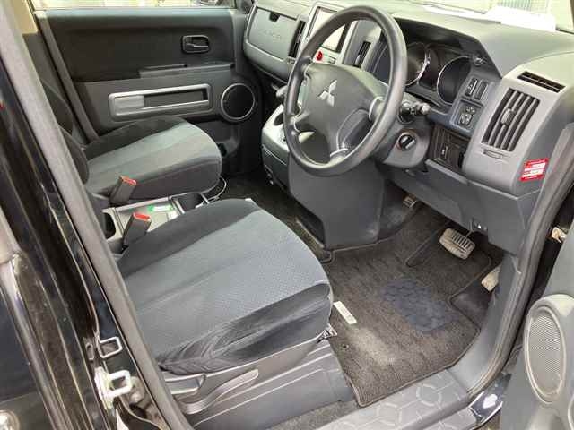 MITSUBISHI DELICA D5 2010