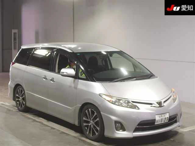 TOYOTA ESTIMA 2010