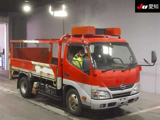HINO DUTRO 2015