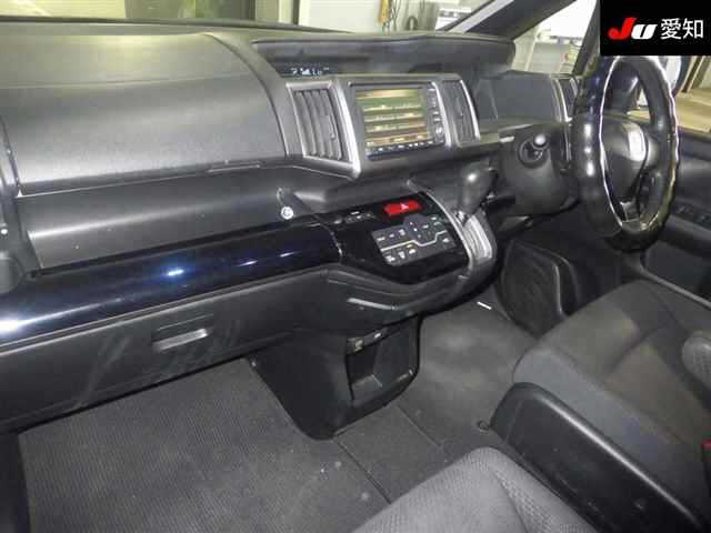 HONDA STEP WAGON 2010