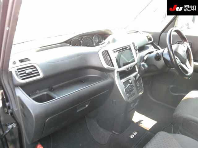MITSUBISHI DELICA D2 2018