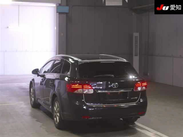 TOYOTA AVENSIS WAGON 2013