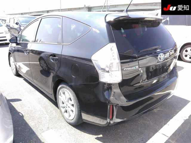 TOYOTA PRIUS ALPHA 2012