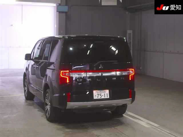 MITSUBISHI DELICA D5 2023