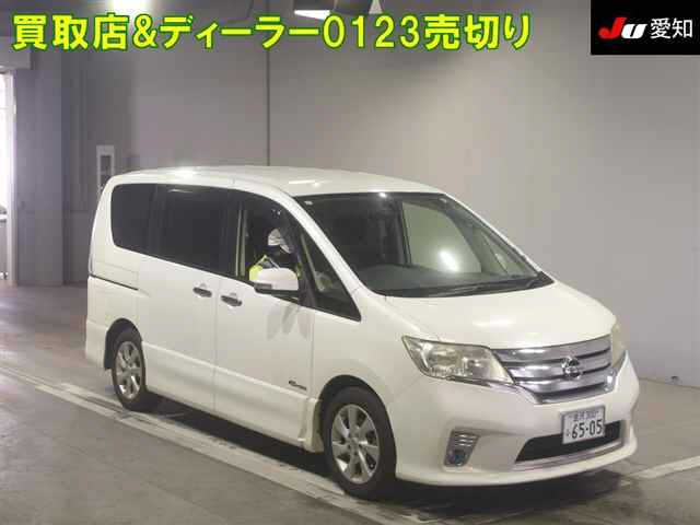 NISSAN SERENA 2013