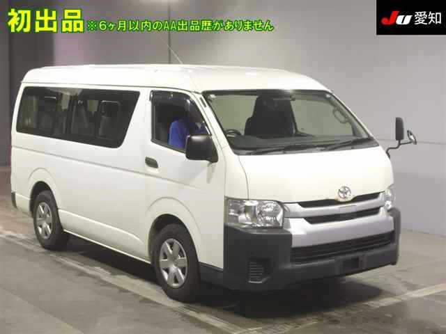 TOYOTA HIACE 2018