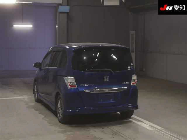 HONDA FREED 2011