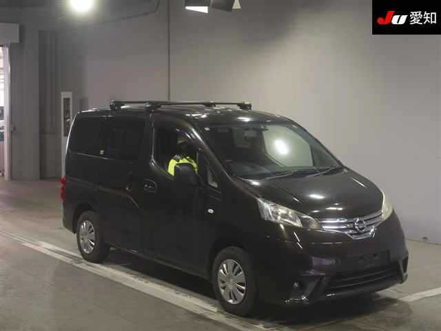 NISSAN NV200 2017