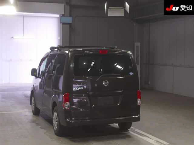 NISSAN NV200 2017