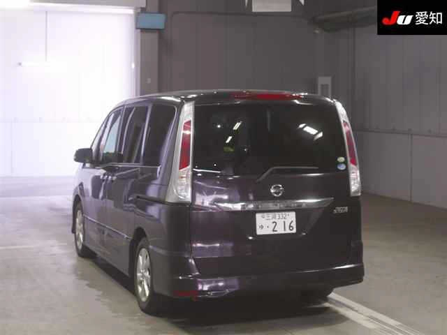 NISSAN SERENA 2011