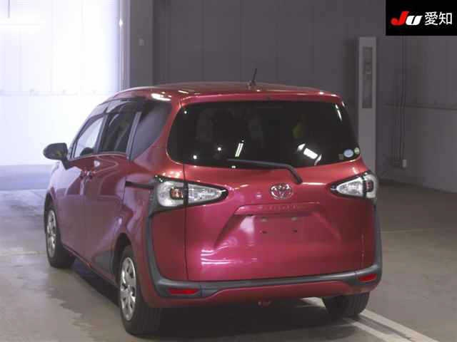 TOYOTA SIENTA 2016