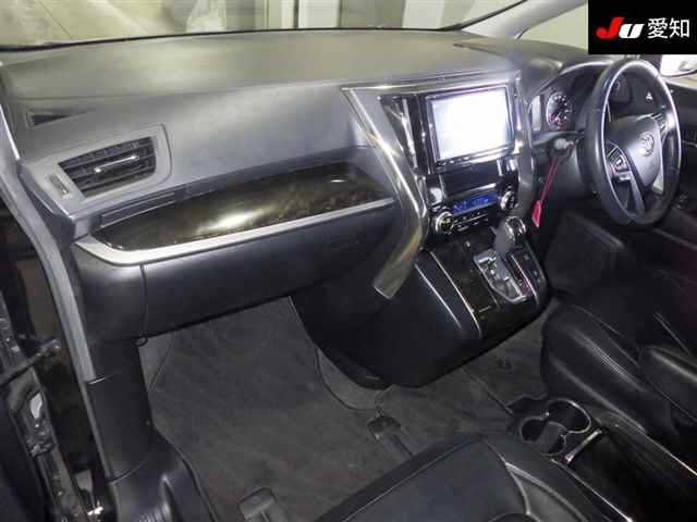 TOYOTA VELLFIRE 2017