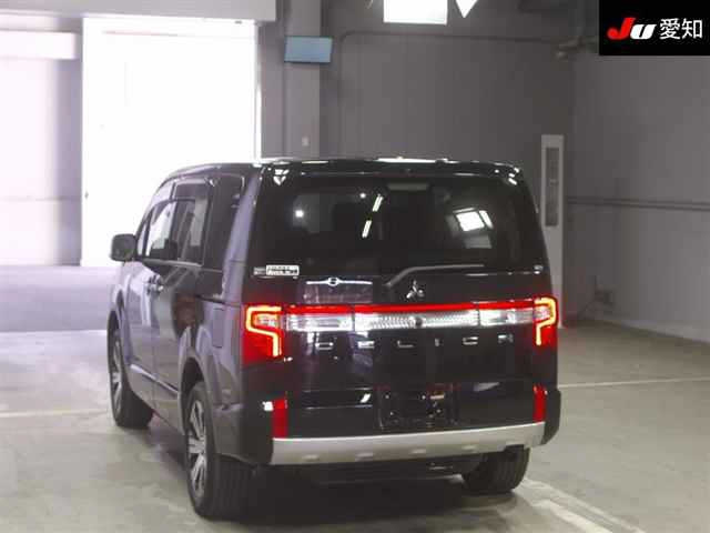 MITSUBISHI DELICA D5 2023