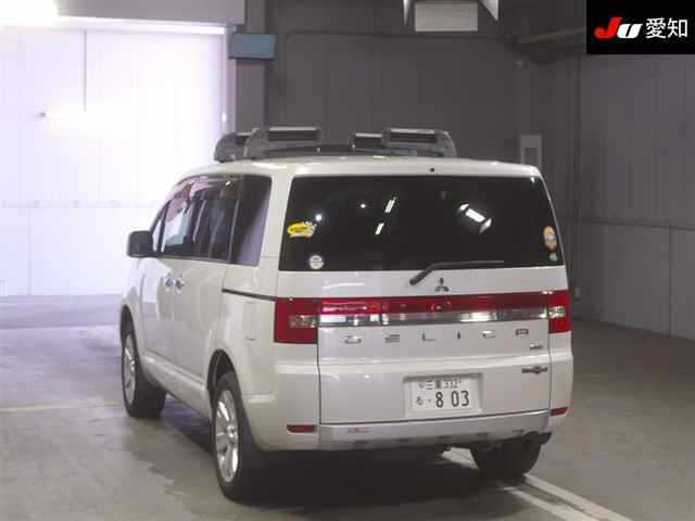 MITSUBISHI DELICA D5 2015
