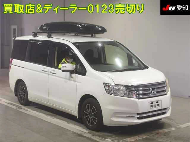 HONDA STEP WAGON 2014