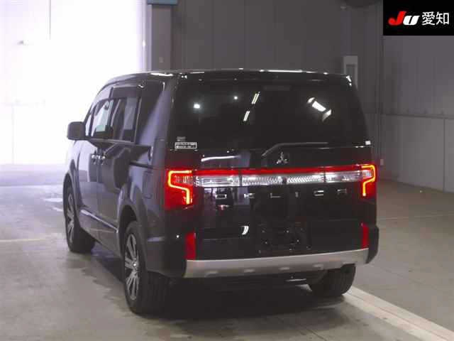 MITSUBISHI DELICA D5 2023