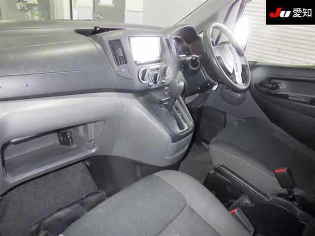 NISSAN NV200 2017