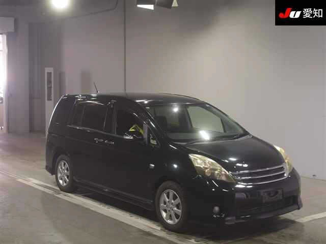 TOYOTA ISIS 2011