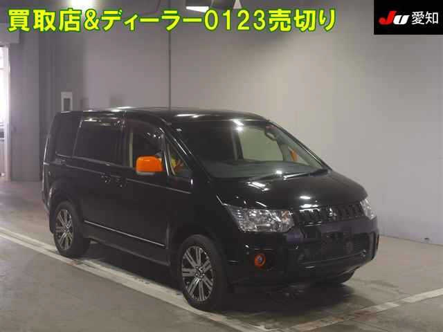MITSUBISHI DELICA D5 2017