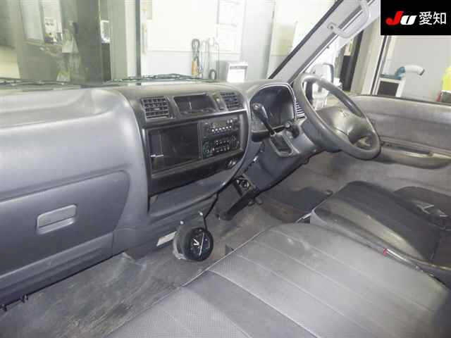 MITSUBISHI DELICA 2009