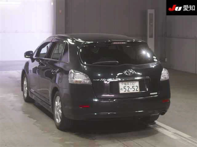 TOYOTA MARK X ZIO 2011