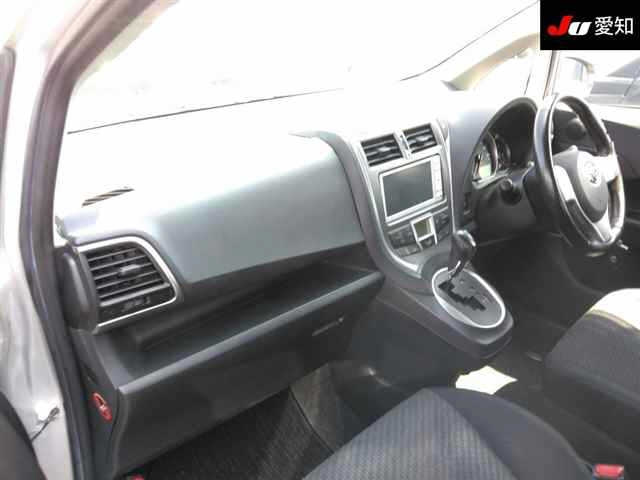 TOYOTA RACTIS 2010