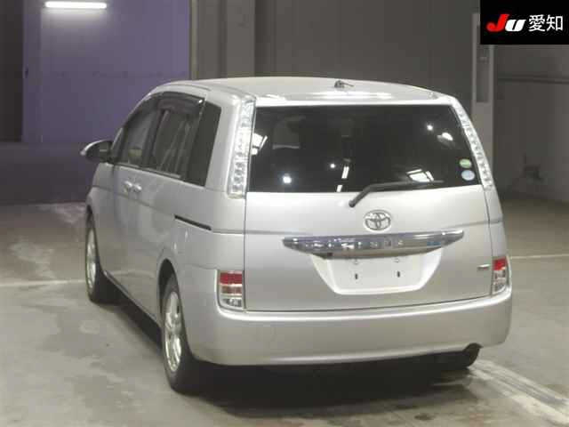 TOYOTA ISIS 2014