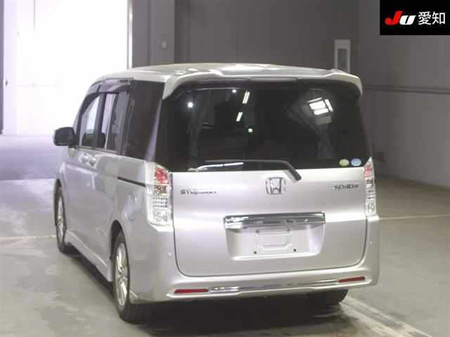 HONDA STEP WAGON 2011