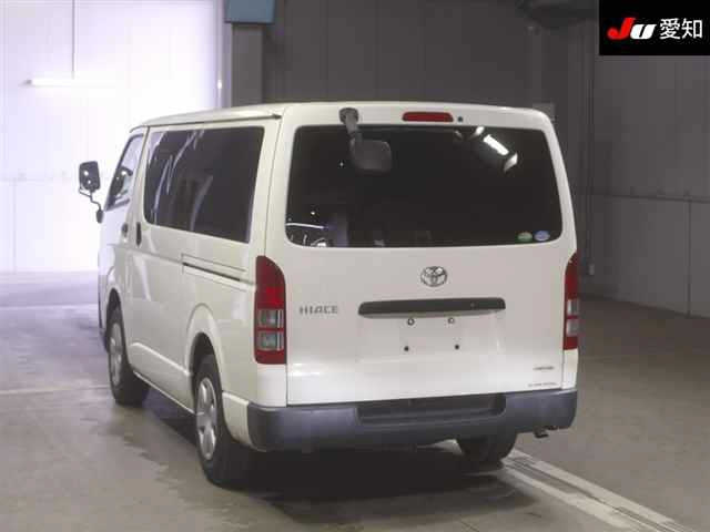 TOYOTA HIACE VAN 2018