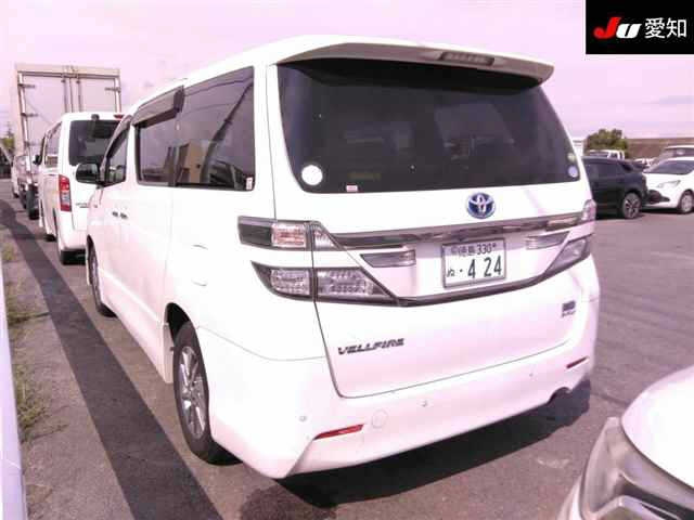 TOYOTA VELLFIRE 2013