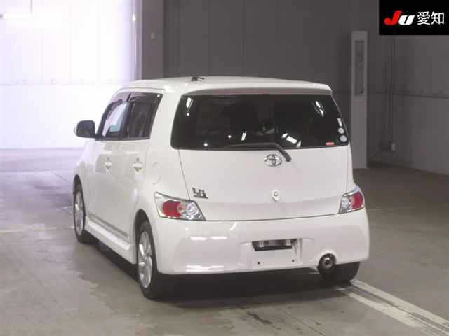 TOYOTA BB 2012