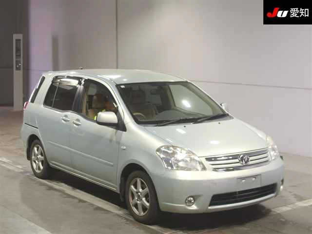 TOYOTA RAUM 2008