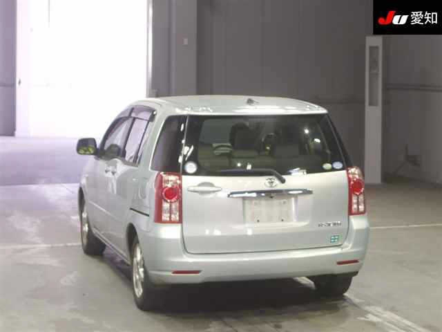TOYOTA RAUM 2008
