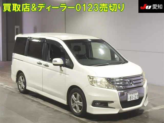 HONDA STEP WAGON 2012
