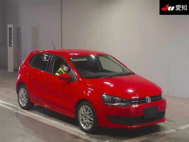 VOLKSWAGEN POLO 2011