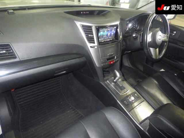 SUBARU LEGACY 2011
