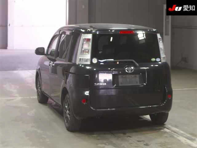 TOYOTA SIENTA 2012