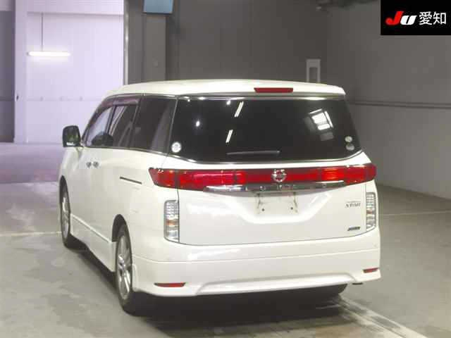 NISSAN ELGRAND 2010
