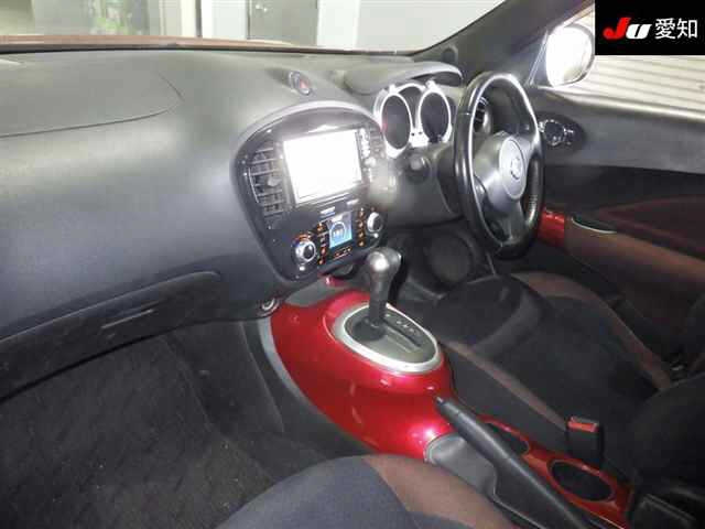 NISSAN JUKE 2012
