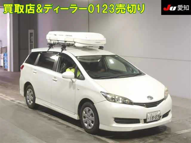 TOYOTA WISH 2011