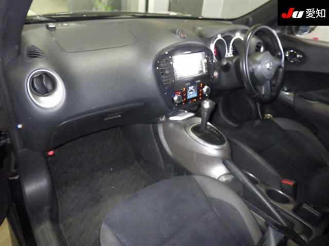 NISSAN JUKE 2011