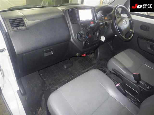 TOYOTA LITE ACE VAN 2013