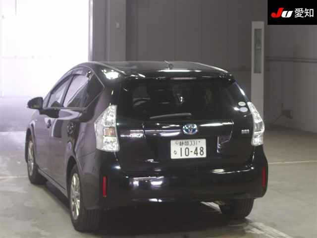 TOYOTA PRIUS ALPHA 2012
