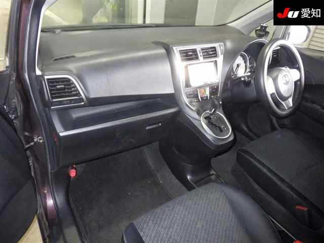 TOYOTA RACTIS 2011