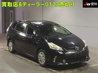 TOYOTA PRIUS ALPHA 2012