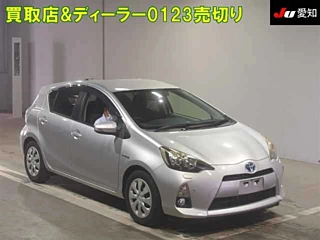 TOYOTA AQUA 2012