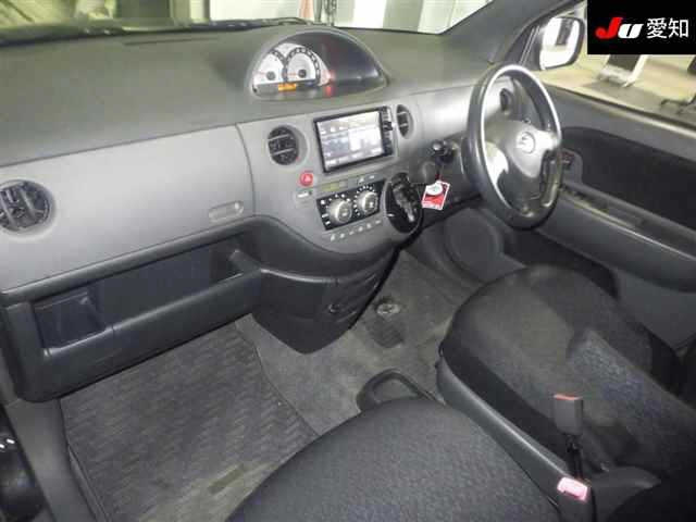 TOYOTA SIENTA 2014